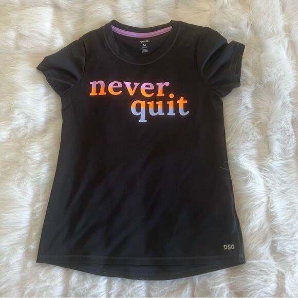 DSG Never Quit Black Shirt (M) - Picture 1 of 5